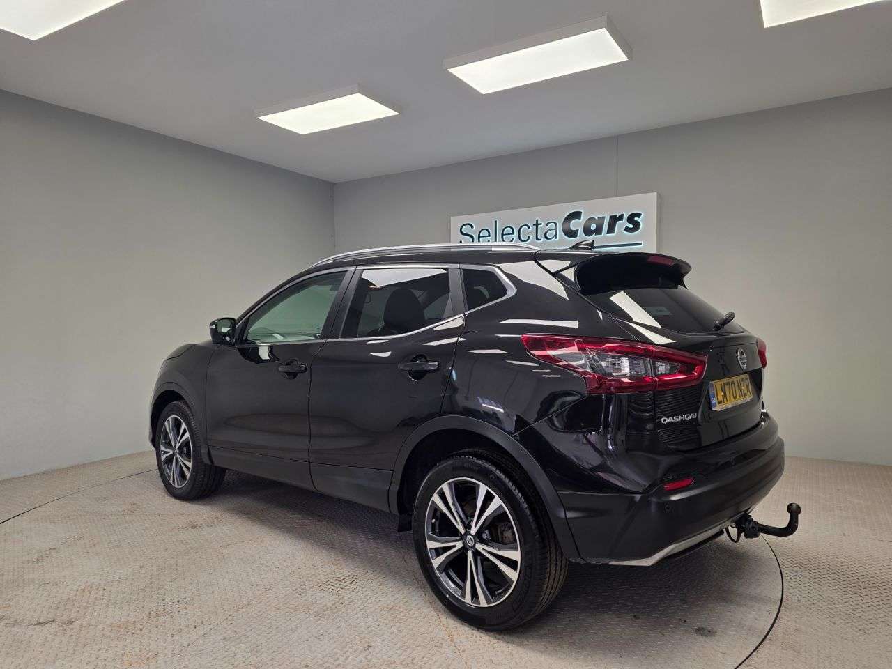 A 2020 NISSAN QASHQAI 1.3 DIG-T N-Connecta SUV 5dr Petrol Manual Euro 6 (s/s) (140 ps) A 2020 NISSAN QASHQAI 1.3 DIG-T N-Connecta SUV 5dr Petrol Manual Euro 6 (s/s) (140 ps)