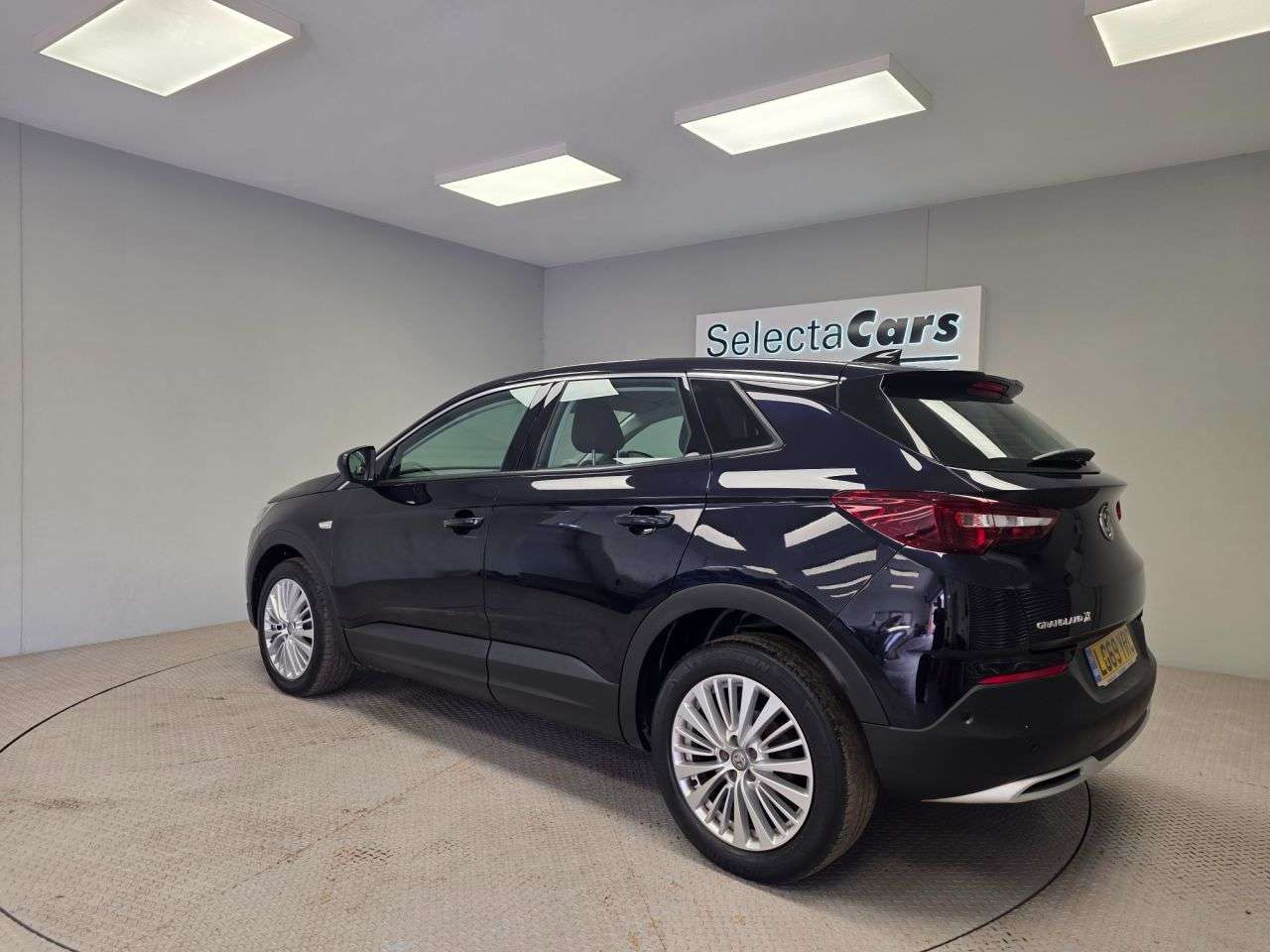 A 2019 VAUXHALL GRANDLAND X 1.2 Turbo GPF Tech Line Nav SUV 5dr Petrol Auto Euro 6 (s/s) (130 ps) A 2019 VAUXHALL GRANDLAND X 1.2 Turbo GPF Tech Line Nav SUV 5dr Petrol Auto Euro 6 (s/s) (130 ps)