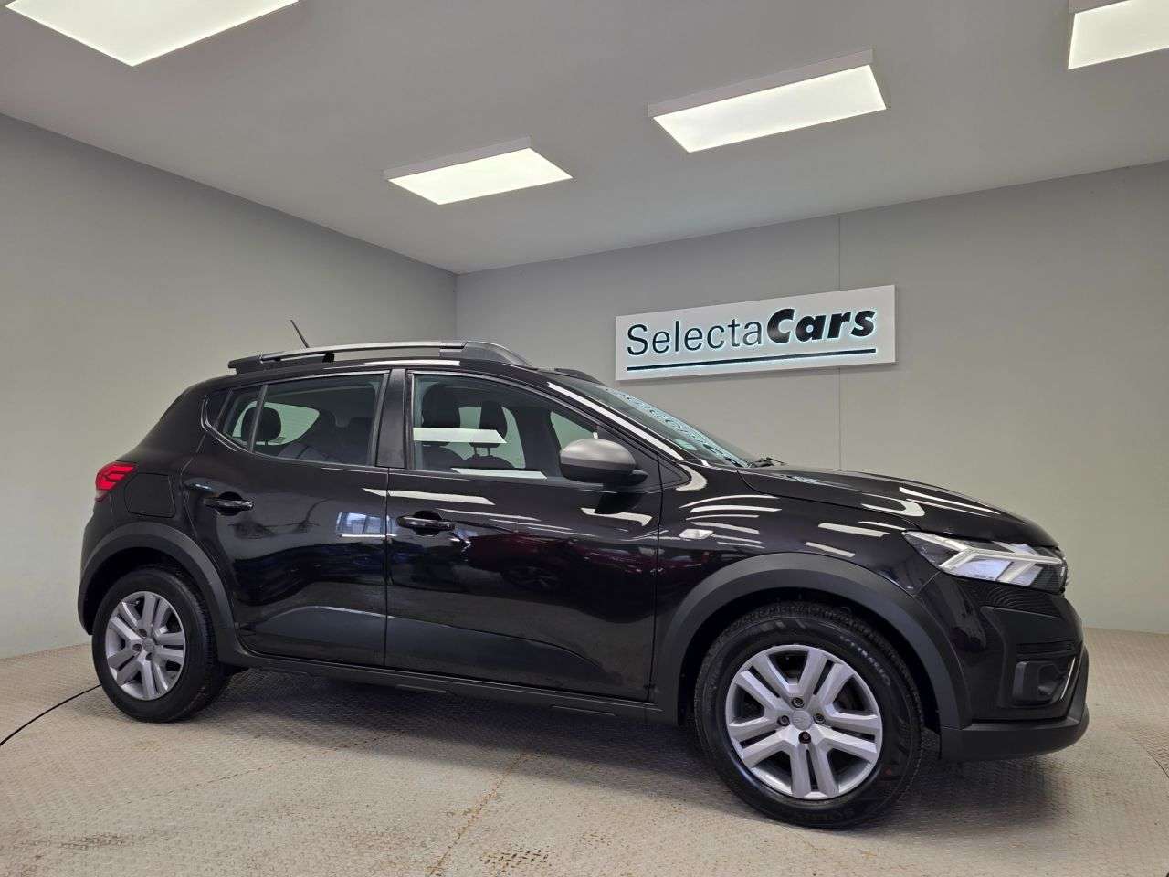 A 2023 DACIA SANDERO STEPWAY 1.0 TCe Expression Hatchback 5dr Petrol Manual Euro 6 (s/s) (90 ps) A 2023 DACIA SANDERO STEPWAY 1.0 TCe Expression Hatchback 5dr Petrol Manual Euro 6 (s/s) (90 ps)