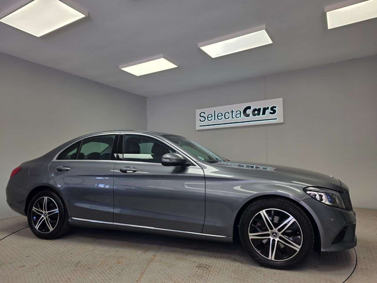 A 2018 MERCEDES-BENZ C CLASS 1.5 C200 MHEV EQ Boost Sport (Premium) Saloon 4dr Petrol G-Tronic+ Euro 6 ( A 2018 MERCEDES-BENZ C CLASS 1.5 C200 MHEV EQ Boost Sport (Premium) Saloon 4dr Petrol G-Tronic+ Euro 6 (