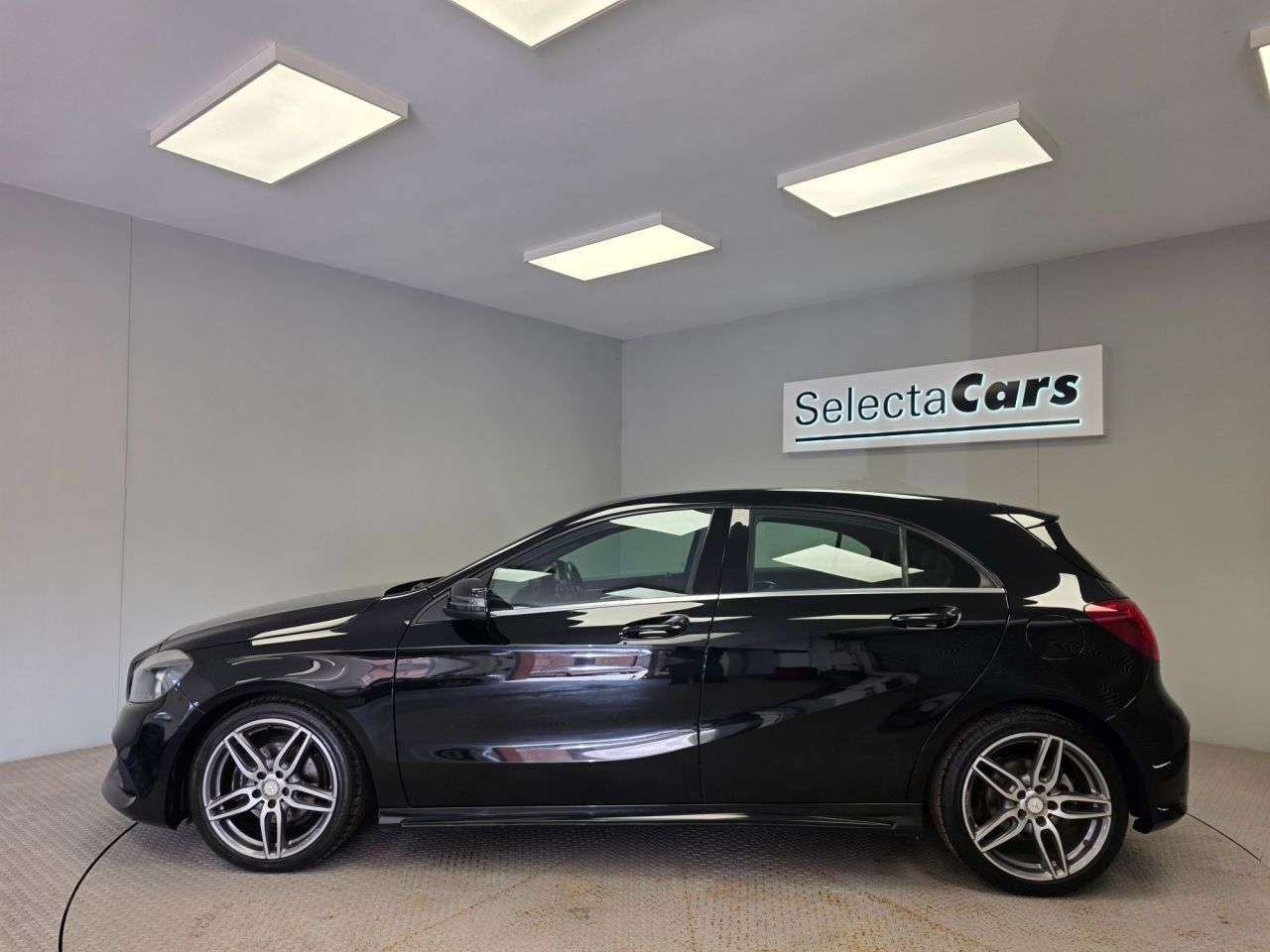 2017 MERCEDES-BENZ A CLASS 2017 MERCEDES-BENZ A CLASS