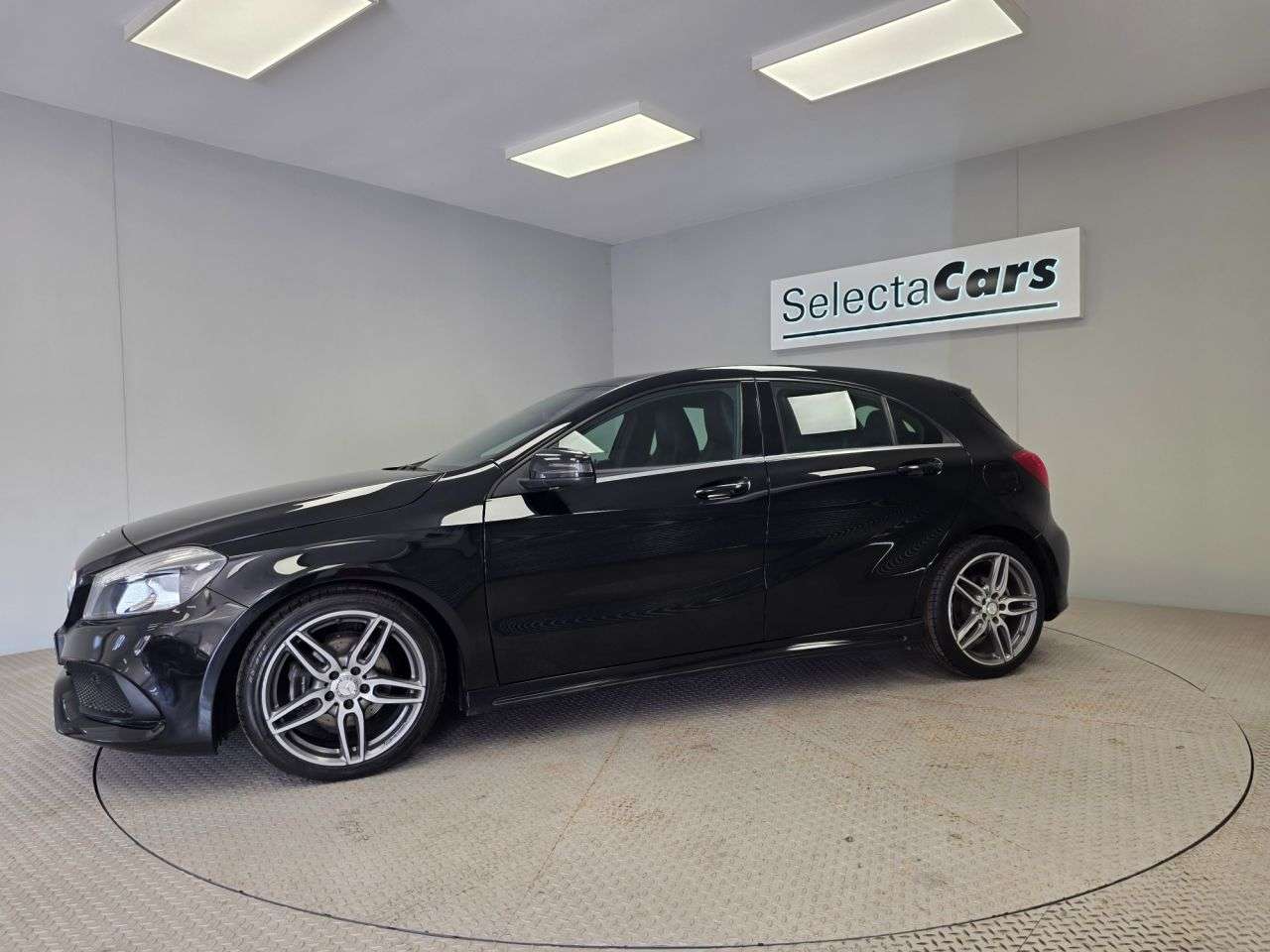 2017 MERCEDES-BENZ A CLASS 2017 MERCEDES-BENZ A CLASS
