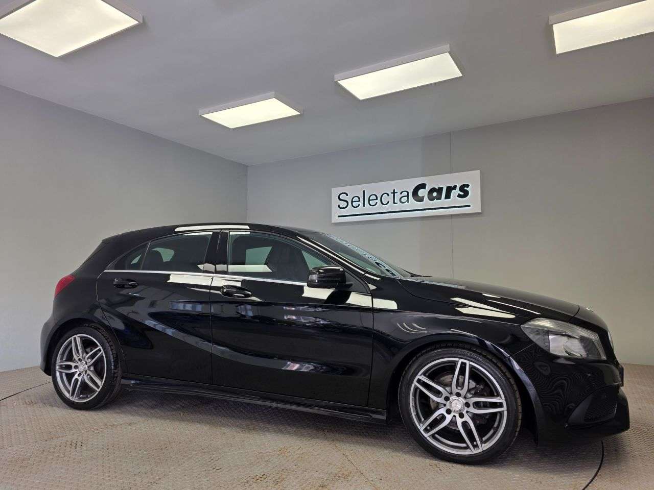 2017 MERCEDES-BENZ A CLASS 2017 MERCEDES-BENZ A CLASS
