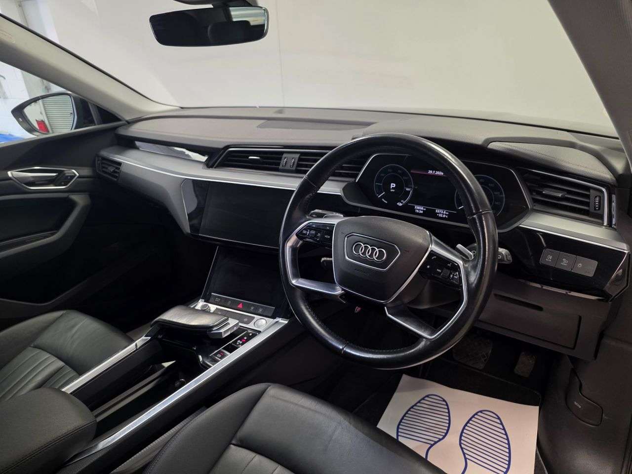 2020 AUDI E-TRON 2020 AUDI E-TRON