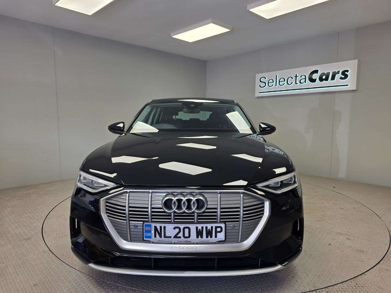 A 2020 AUDI E-TRON 50 Technik SUV 5dr Electric Auto quattro 71.2kWh (313 ps) A 2020 AUDI E-TRON 50 Technik SUV 5dr Electric Auto quattro 71.2kWh (313 ps)