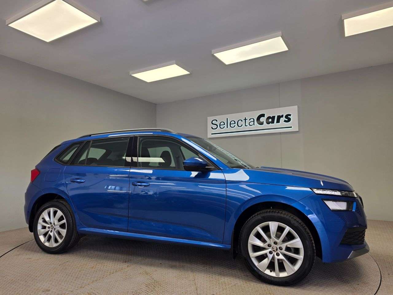 A 2021 SKODA KAMIQ 1.0 TSI SE SUV 5dr Petrol Manual Euro 6 (s/s) (110 ps) A 2021 SKODA KAMIQ 1.0 TSI SE SUV 5dr Petrol Manual Euro 6 (s/s) (110 ps)