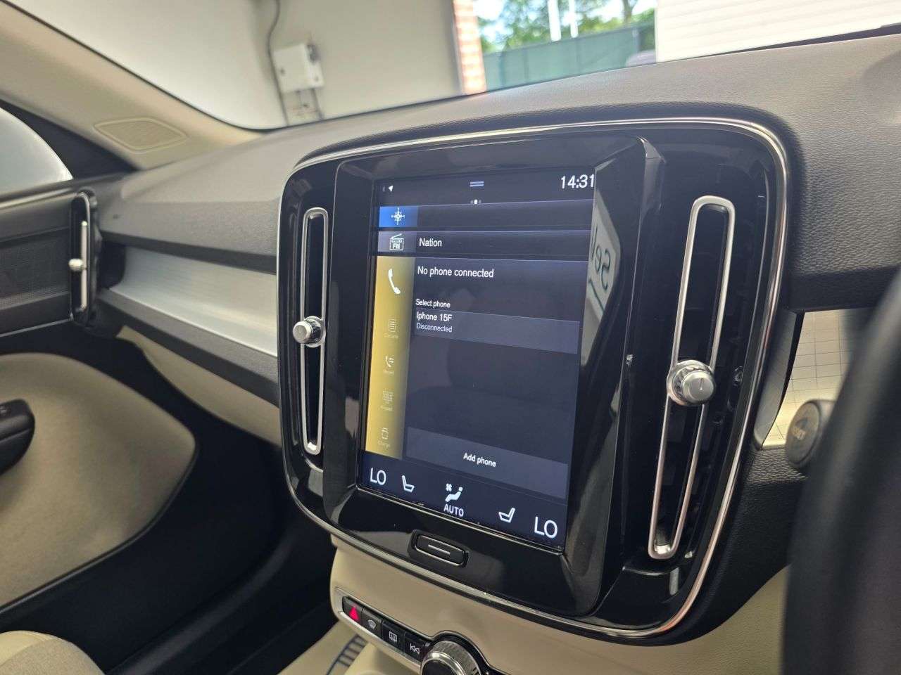 2019 VOLVO XC40 2019 VOLVO XC40