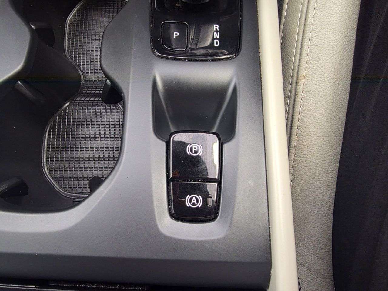 2019 VOLVO XC40 2019 VOLVO XC40