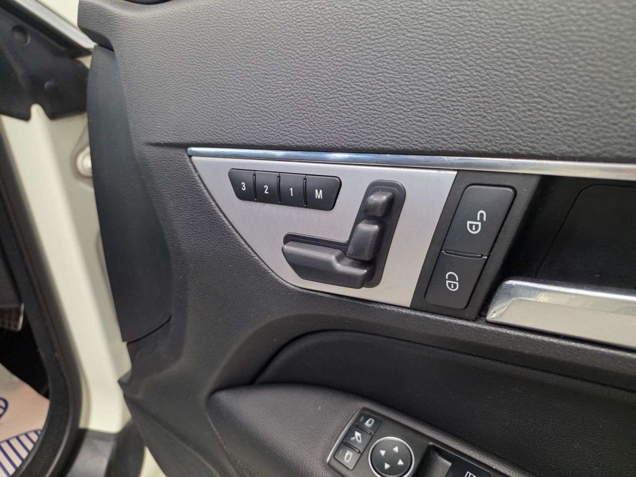 2012 MERCEDES-BENZ E CLASS 2012 MERCEDES-BENZ E CLASS
