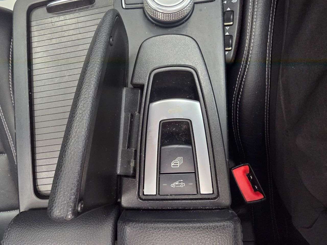 2012 MERCEDES-BENZ E CLASS 2012 MERCEDES-BENZ E CLASS