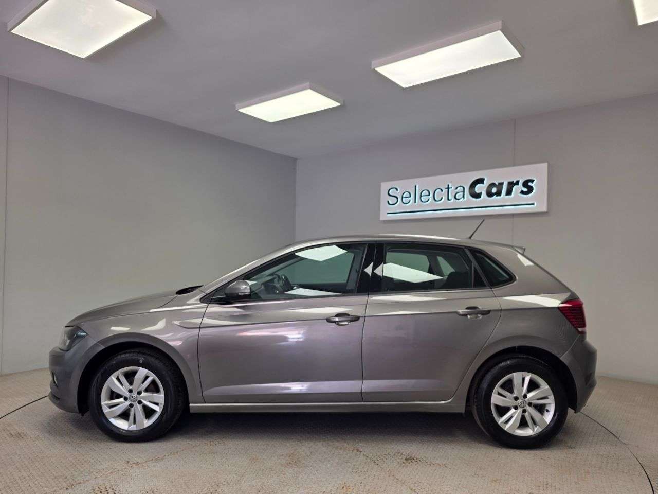 2019 VOLKSWAGEN POLO 2019 VOLKSWAGEN POLO