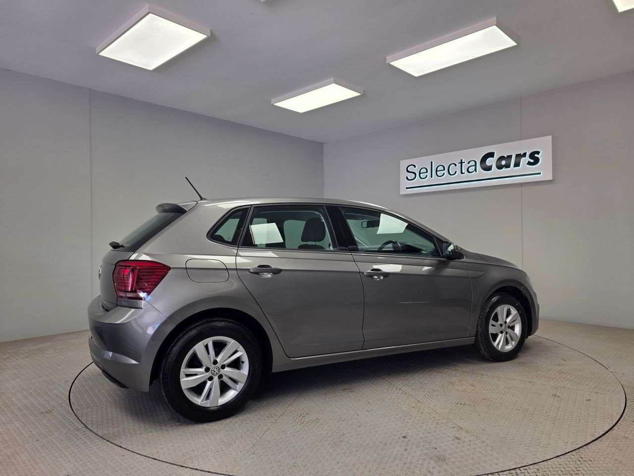 2019 VOLKSWAGEN POLO 2019 VOLKSWAGEN POLO