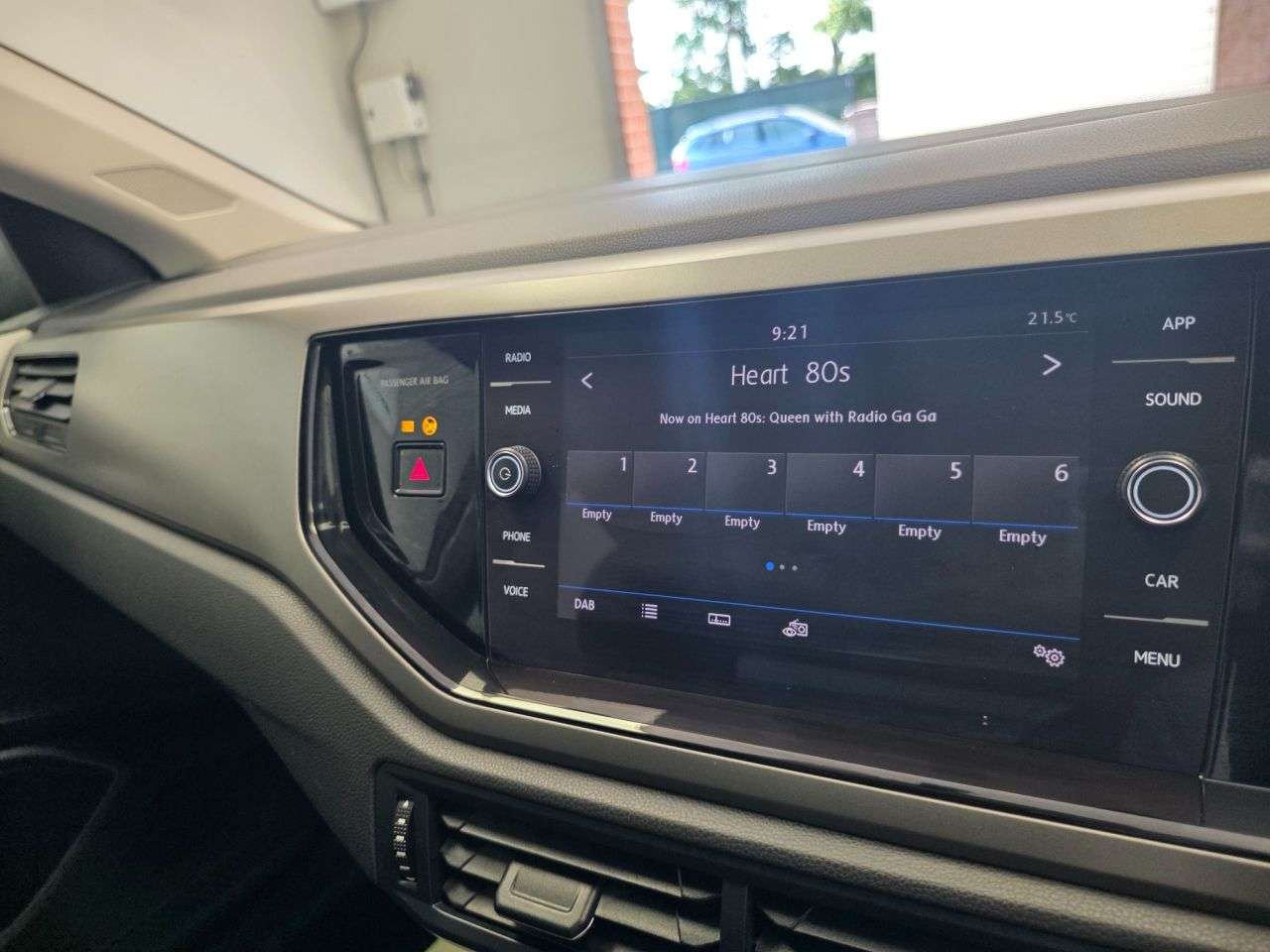2019 VOLKSWAGEN POLO 2019 VOLKSWAGEN POLO