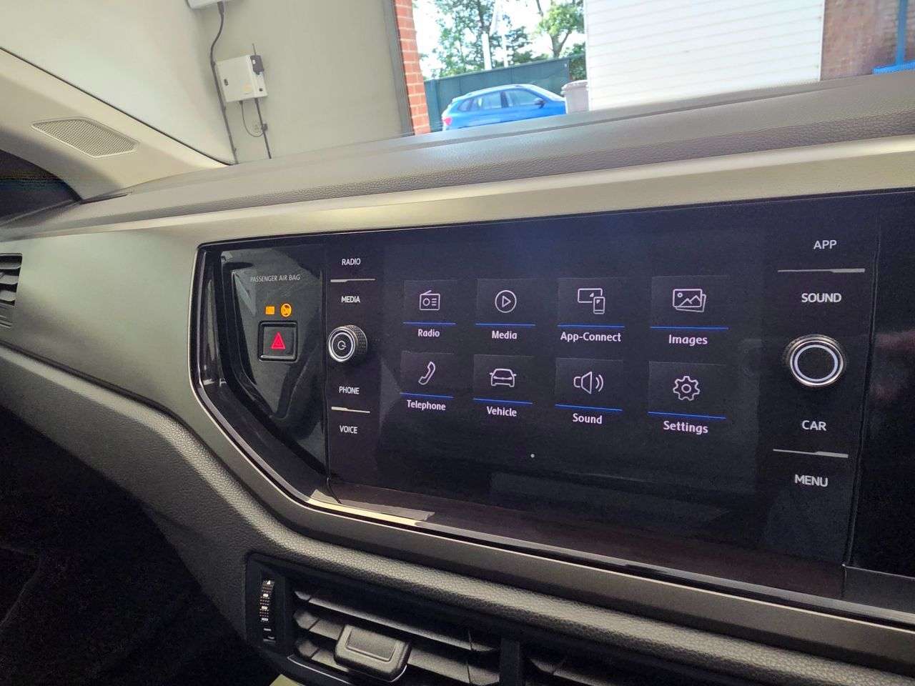 2019 VOLKSWAGEN POLO 2019 VOLKSWAGEN POLO