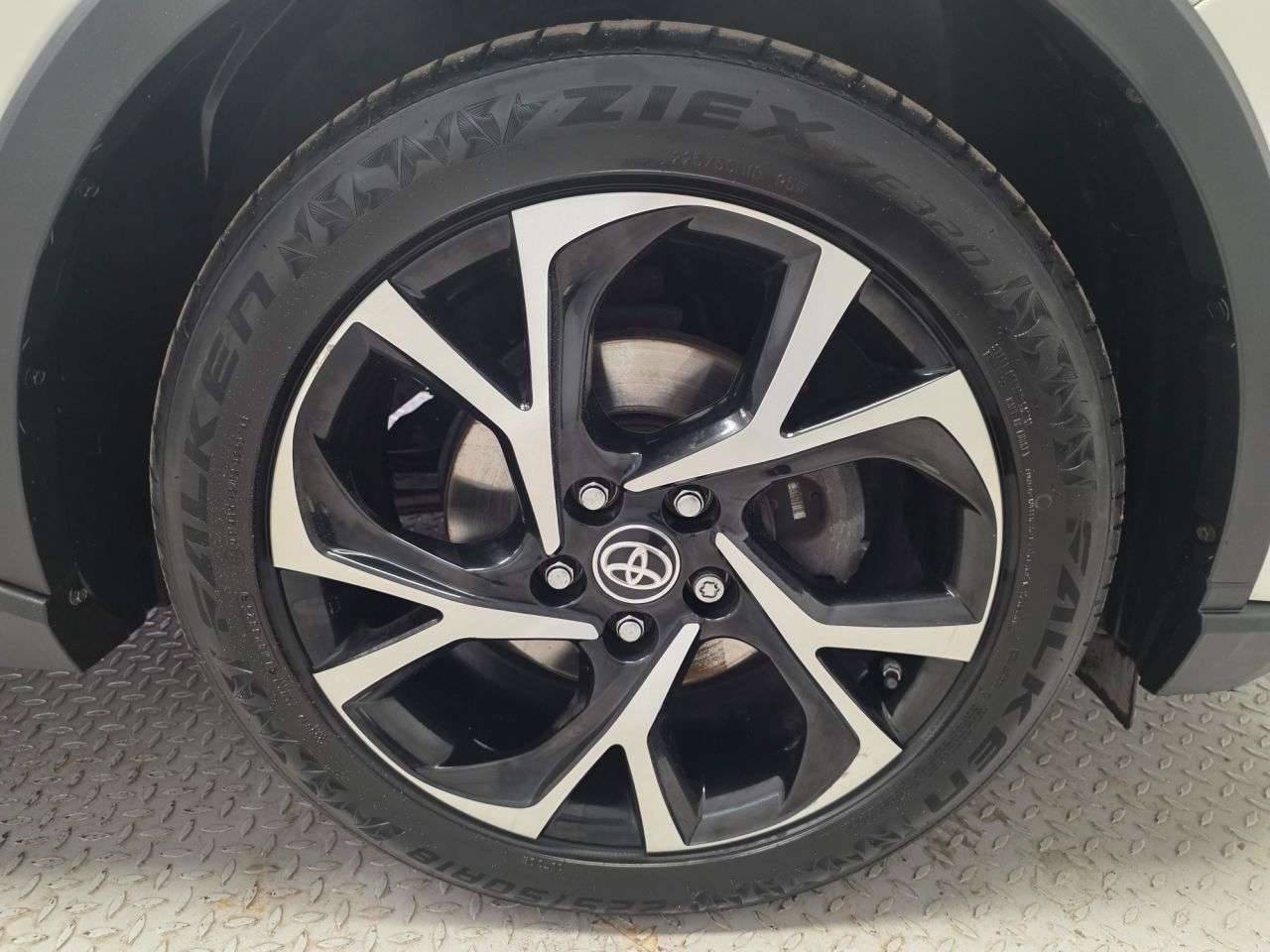 2020 TOYOTA C-HR 2020 TOYOTA C-HR