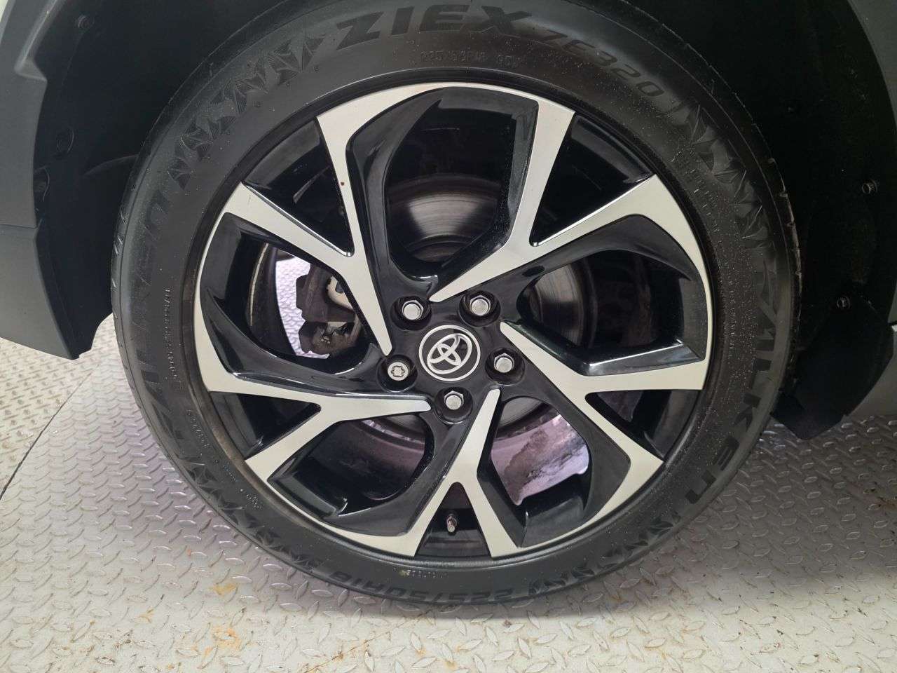 2020 TOYOTA C-HR 2020 TOYOTA C-HR