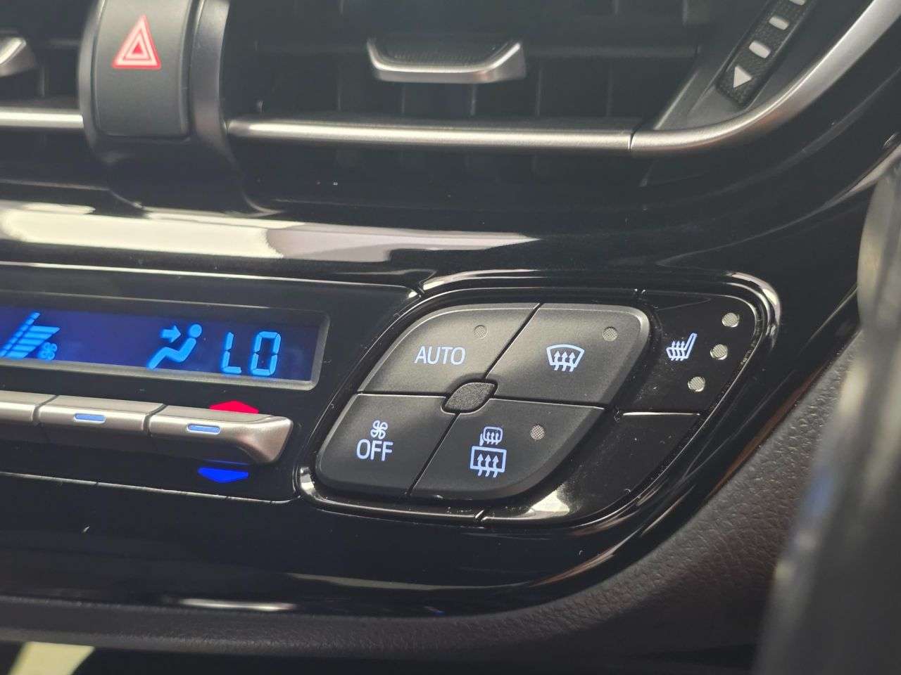 2020 TOYOTA C-HR 2020 TOYOTA C-HR