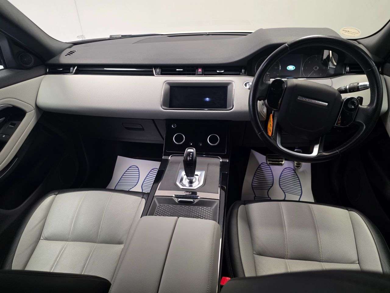 2019 LAND ROVER RANGE ROVER EVOQUE 2019 LAND ROVER RANGE ROVER EVOQUE