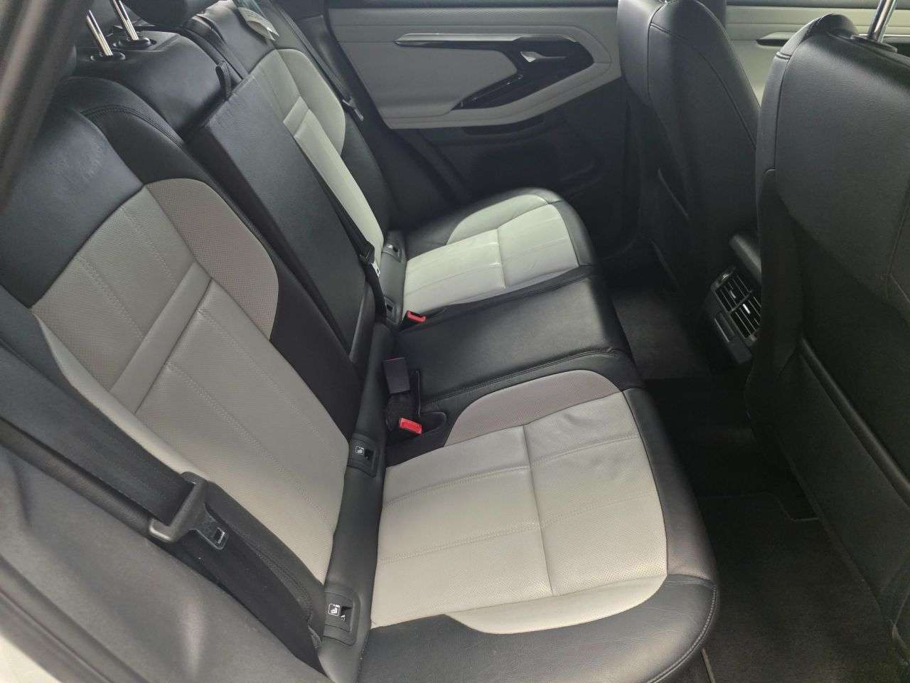 2019 LAND ROVER RANGE ROVER EVOQUE 2019 LAND ROVER RANGE ROVER EVOQUE