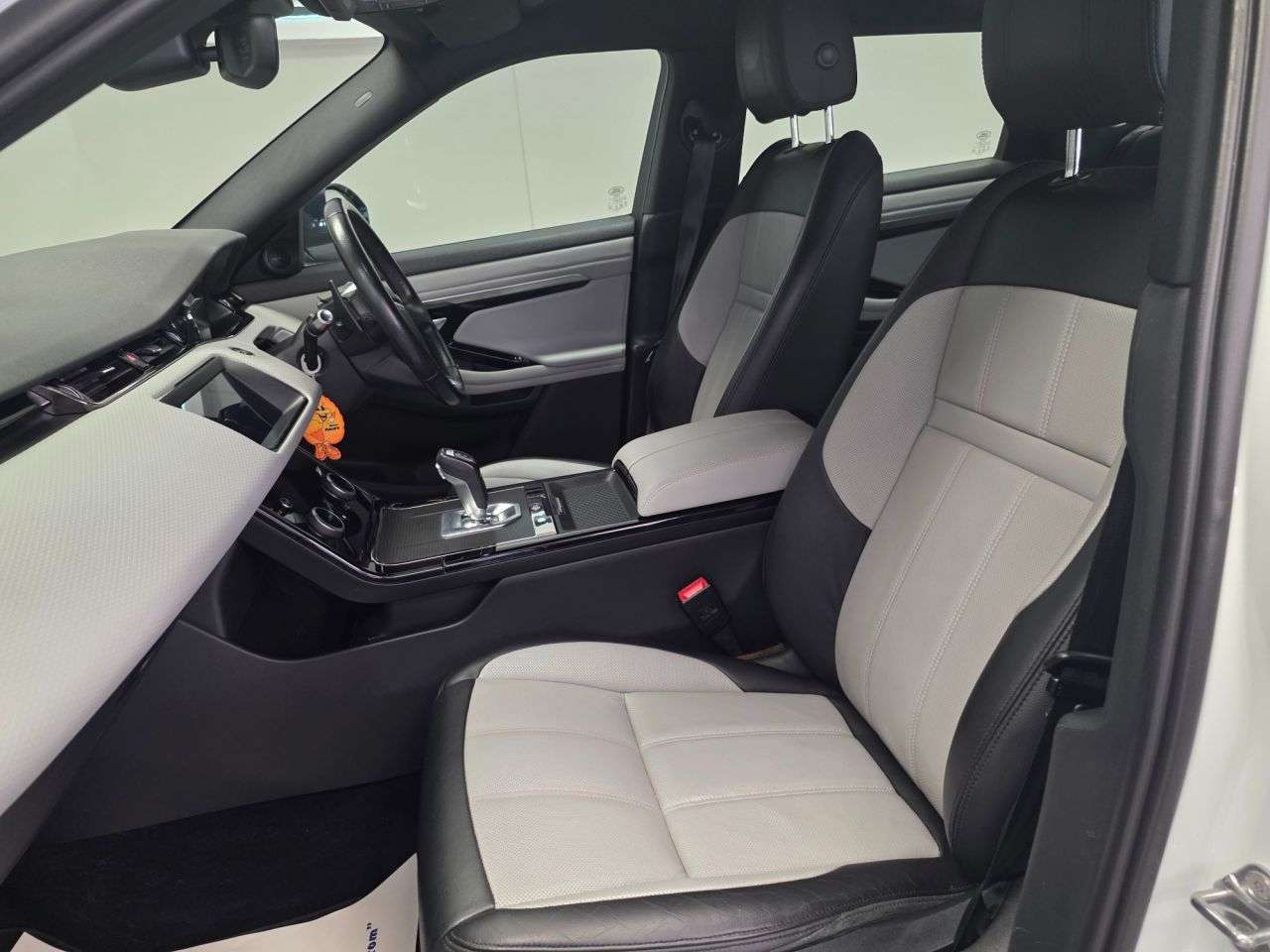 2019 LAND ROVER RANGE ROVER EVOQUE 2019 LAND ROVER RANGE ROVER EVOQUE