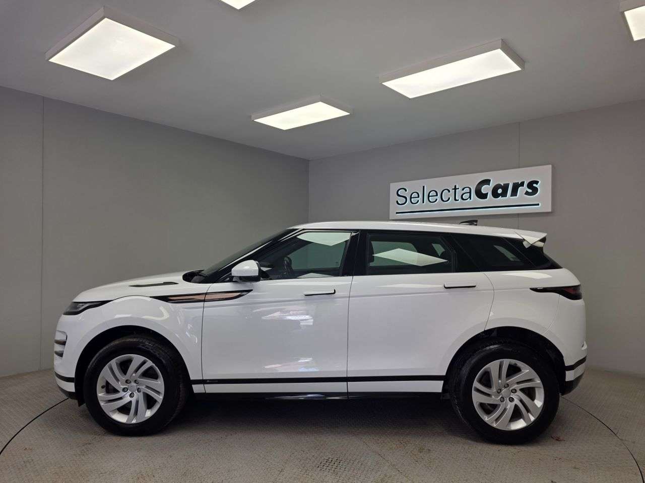 2019 LAND ROVER RANGE ROVER EVOQUE 2019 LAND ROVER RANGE ROVER EVOQUE