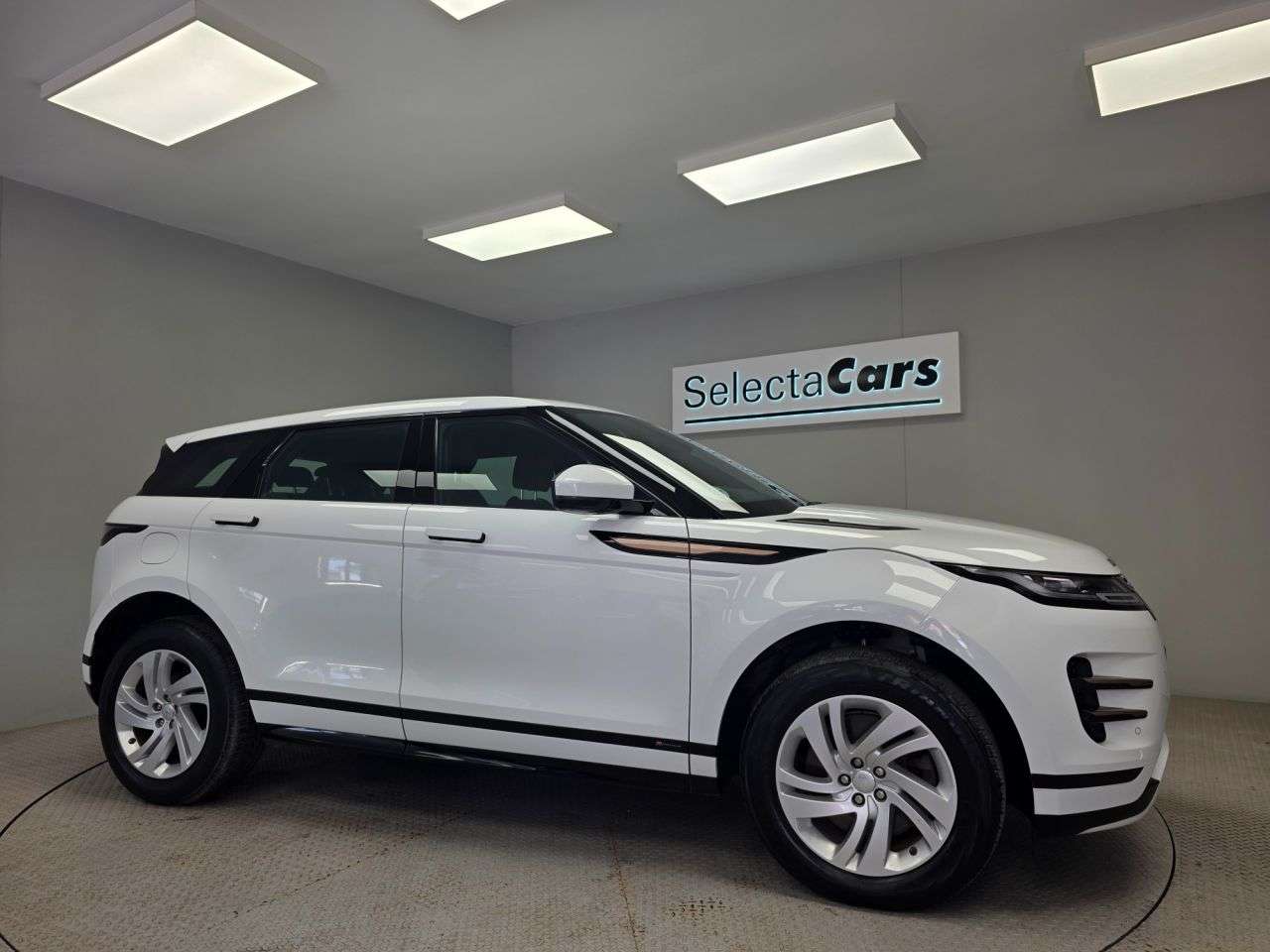 2019 LAND ROVER RANGE ROVER EVOQUE 2019 LAND ROVER RANGE ROVER EVOQUE