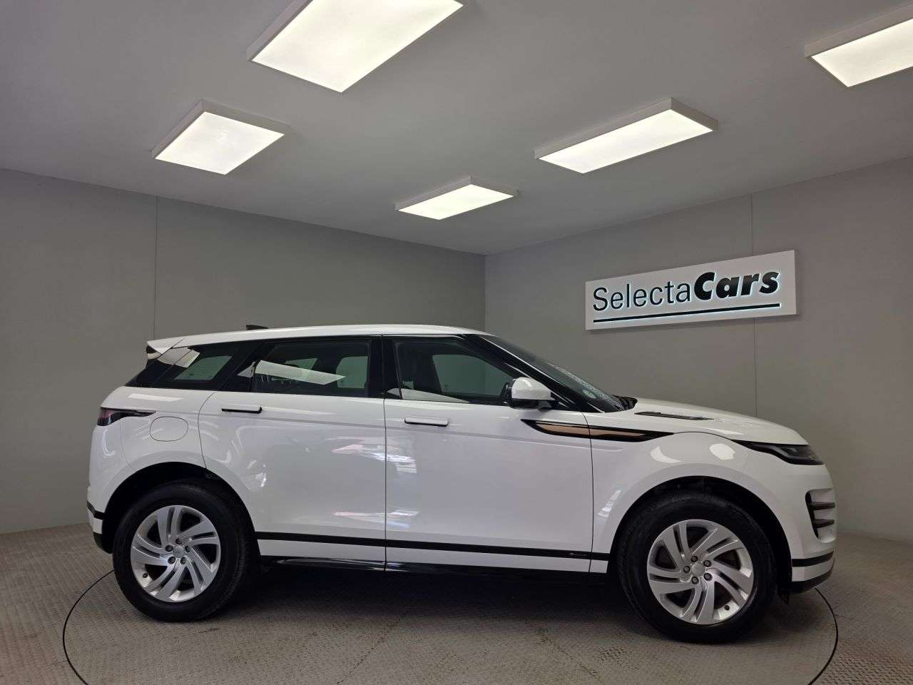 2019 LAND ROVER RANGE ROVER EVOQUE 2019 LAND ROVER RANGE ROVER EVOQUE