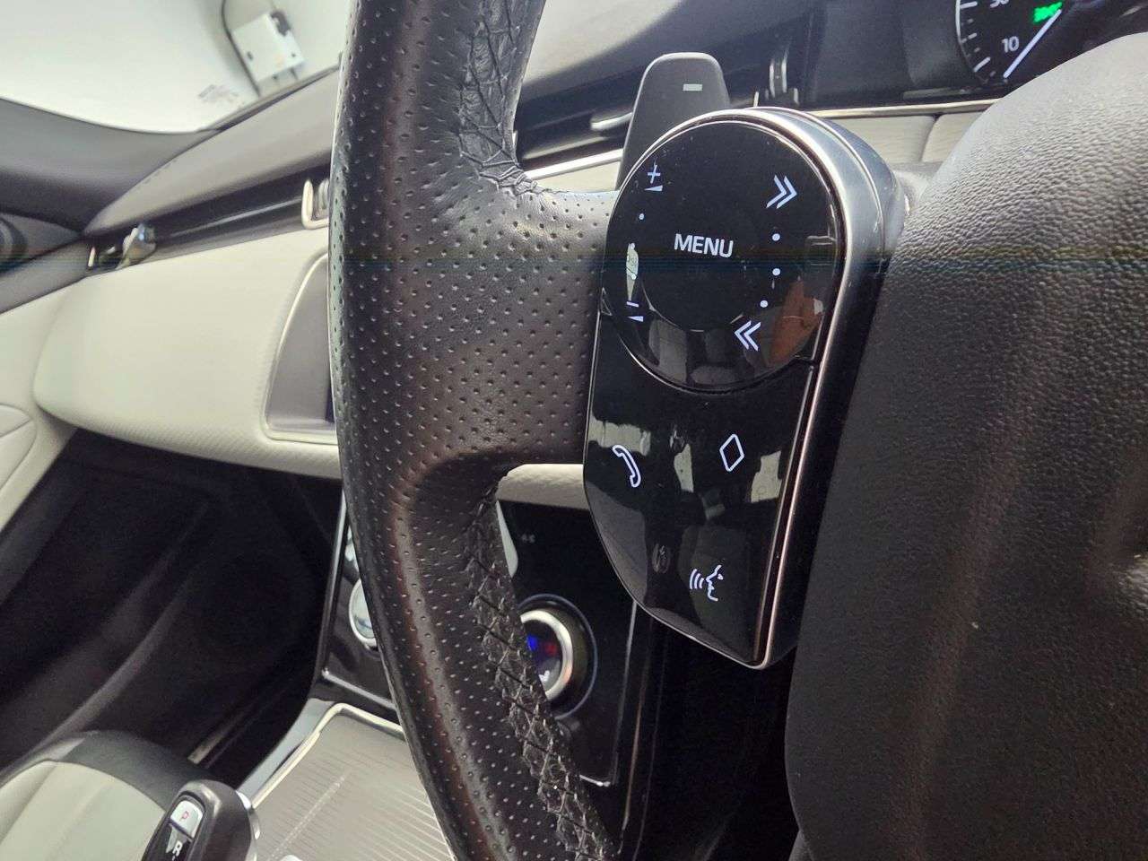 2019 LAND ROVER RANGE ROVER EVOQUE 2019 LAND ROVER RANGE ROVER EVOQUE