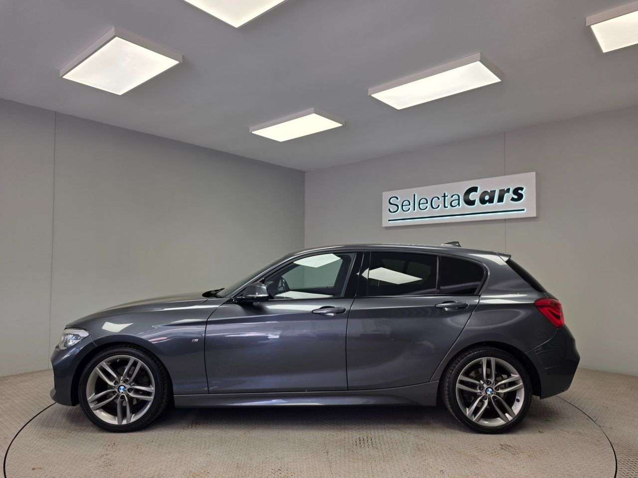 2019 BMW 1 SERIES 2019 BMW 1 SERIES