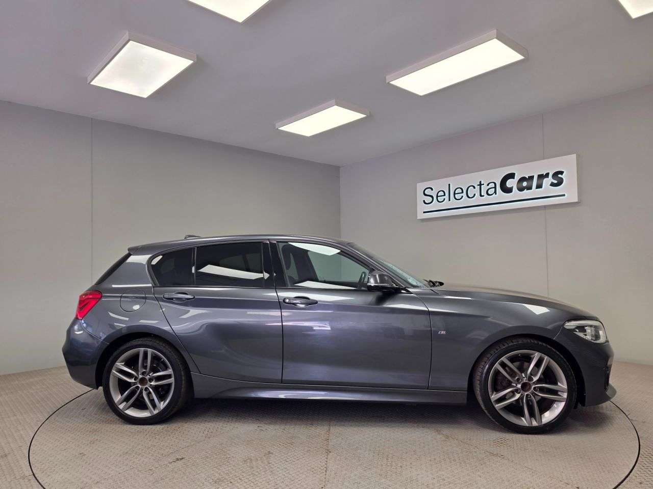 2019 BMW 1 SERIES 2019 BMW 1 SERIES