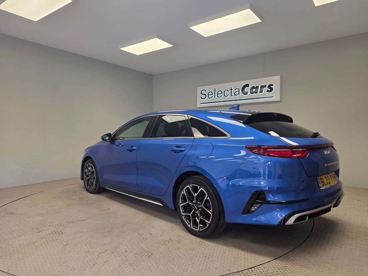 A 2022 KIA PROCEED 1.5 T-GDi GT-Line Shooting Brake 5dr Petrol Manual Euro 6 (s/s) (158 bhp) A 2022 KIA PROCEED 1.5 T-GDi GT-Line Shooting Brake 5dr Petrol Manual Euro 6 (s/s) (158 bhp)