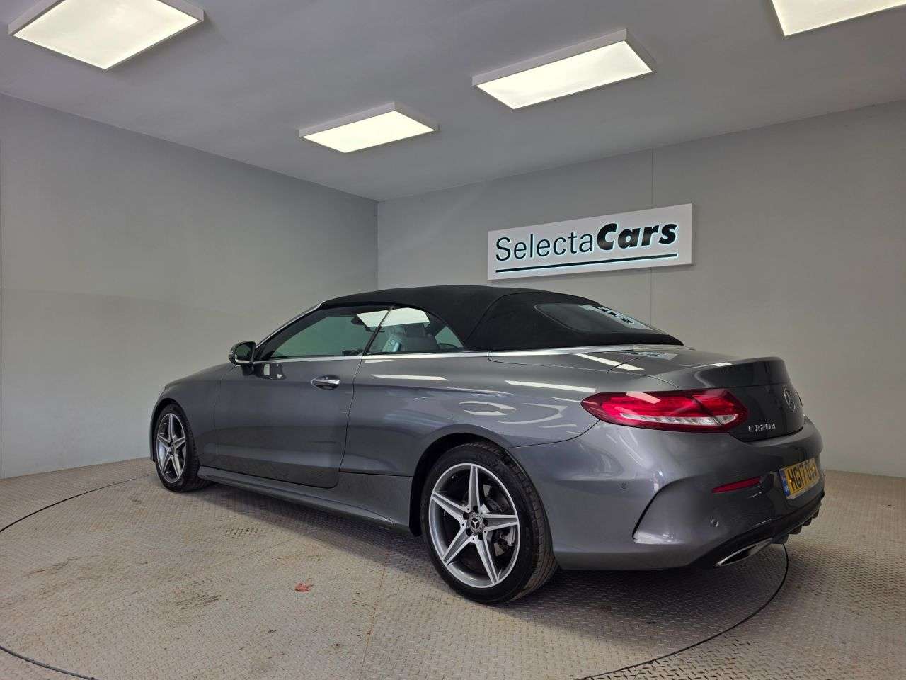 A 2017 MERCEDES-BENZ C CLASS 2.1 C220d AMG Line (Premium Plus) Cabriolet 2dr Diesel G-Tronic+ Euro 6 (s/ A 2017 MERCEDES-BENZ C CLASS 2.1 C220d AMG Line (Premium Plus) Cabriolet 2dr Diesel G-Tronic+ Euro 6 (s/