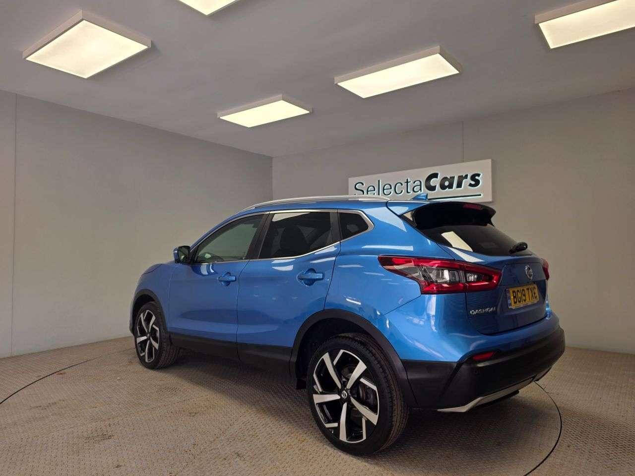 A 2019 NISSAN QASHQAI 1.5 dCi Tekna SUV 5dr Diesel Manual Euro 6 (s/s) (115 ps) A 2019 NISSAN QASHQAI 1.5 dCi Tekna SUV 5dr Diesel Manual Euro 6 (s/s) (115 ps)