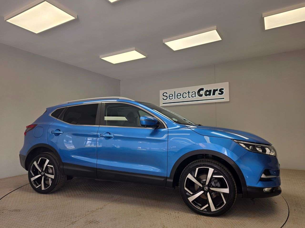 A 2019 NISSAN QASHQAI 1.5 dCi Tekna SUV 5dr Diesel Manual Euro 6 (s/s) (115 ps) A 2019 NISSAN QASHQAI 1.5 dCi Tekna SUV 5dr Diesel Manual Euro 6 (s/s) (115 ps)