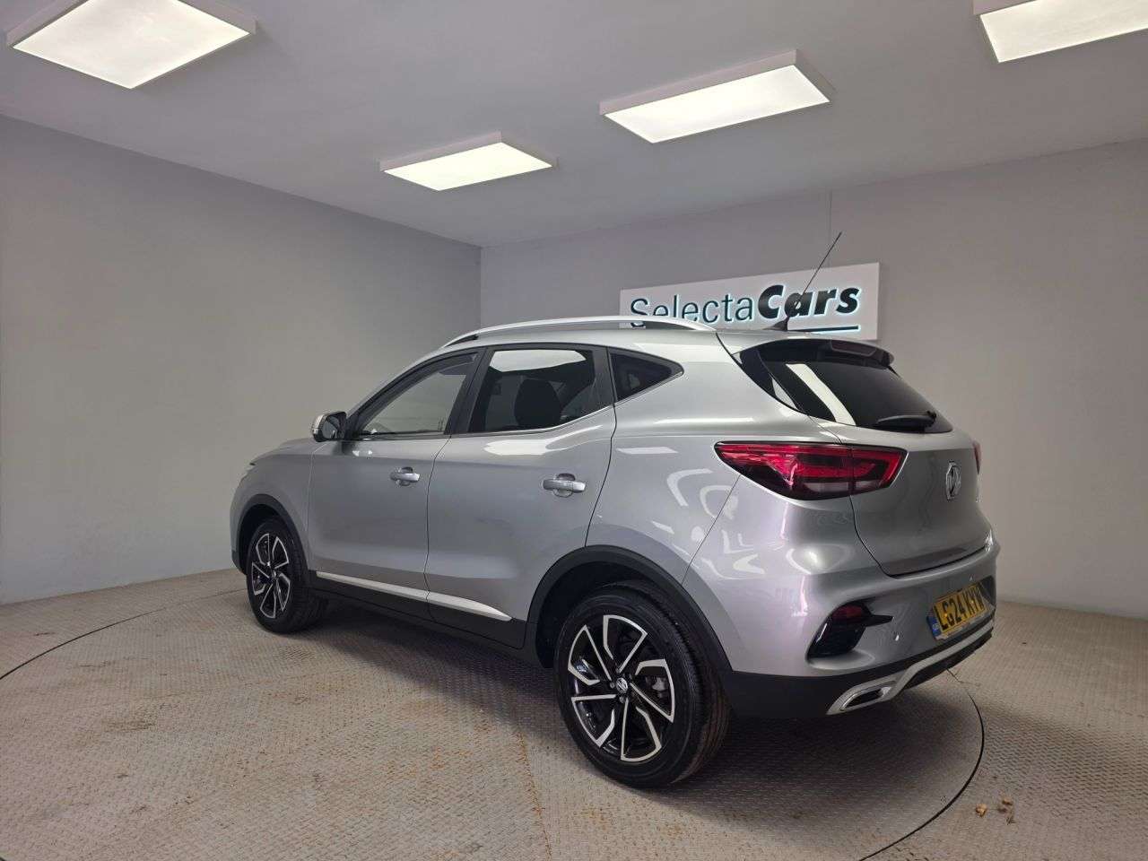 A 2024 MG MG ZS 1.5 VTi-TECH Exclusive SUV 5dr Petrol Manual Euro 6 (s/s) (106 ps) A 2024 MG MG ZS 1.5 VTi-TECH Exclusive SUV 5dr Petrol Manual Euro 6 (s/s) (106 ps)
