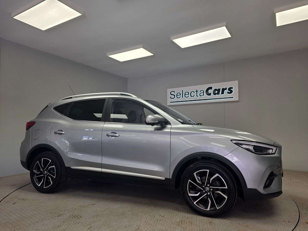A 2024 MG MG ZS 1.5 VTi-TECH Exclusive SUV 5dr Petrol Manual Euro 6 (s/s) (106 ps) A 2024 MG MG ZS 1.5 VTi-TECH Exclusive SUV 5dr Petrol Manual Euro 6 (s/s) (106 ps)