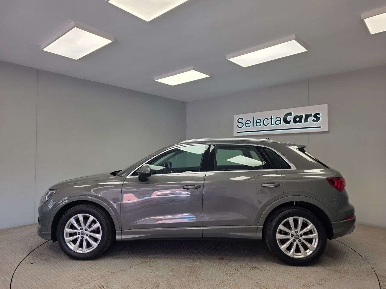 2019 AUDI Q3 2019 AUDI Q3