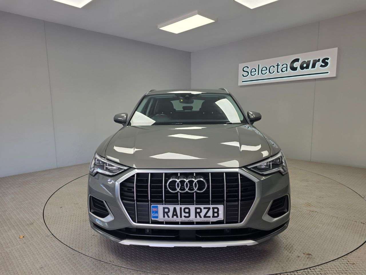 2019 AUDI Q3 2019 AUDI Q3