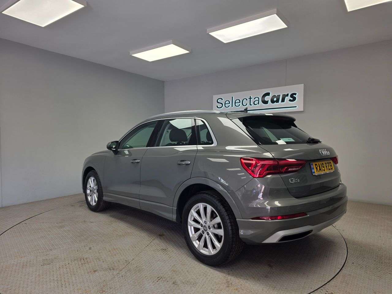 2019 AUDI Q3 2019 AUDI Q3