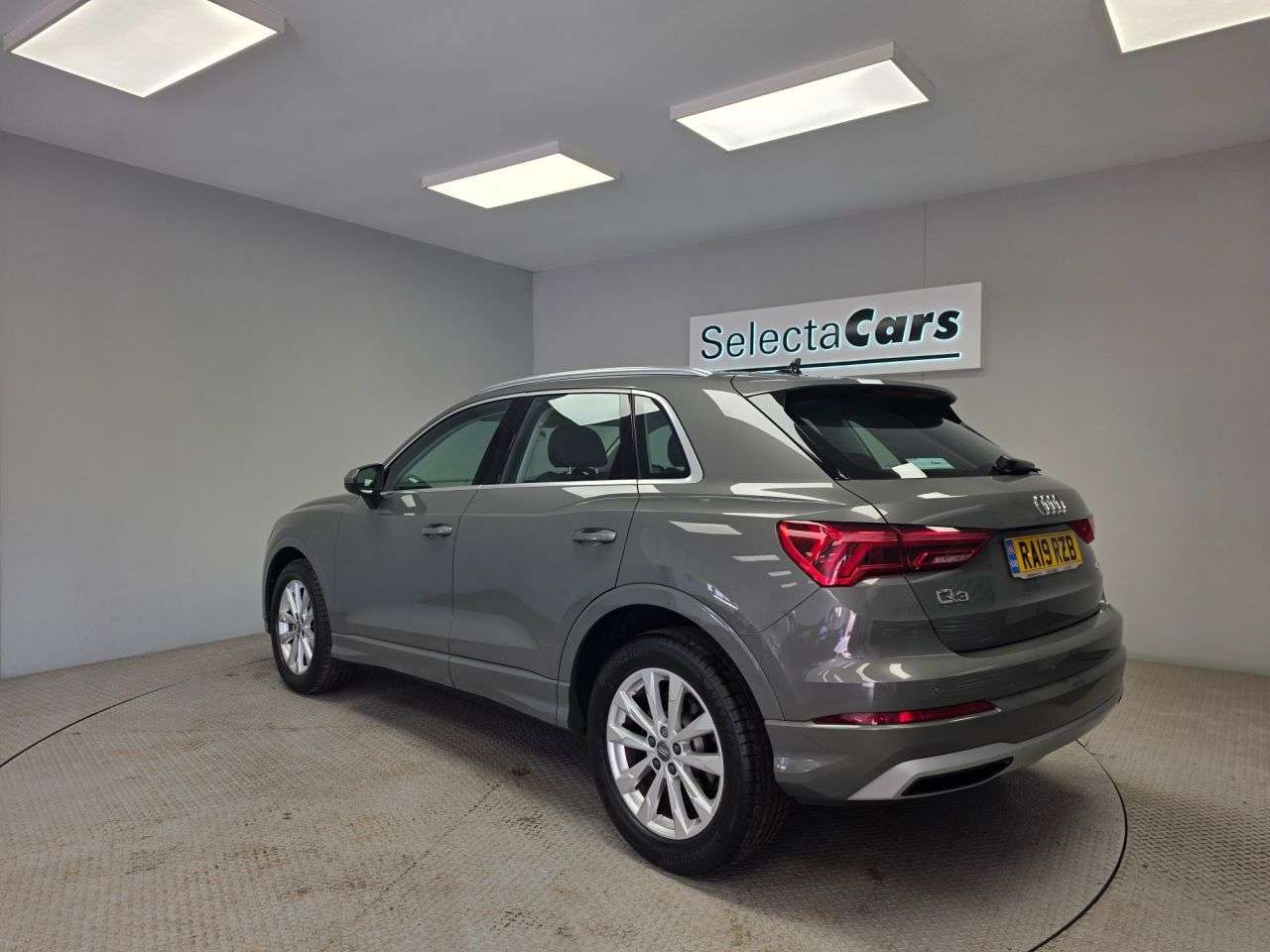 A 2019 AUDI Q3 2.0 TDI 35 Sport SUV 5dr Diesel S Tronic Euro 6 (s/s) (150 ps) A 2019 AUDI Q3 2.0 TDI 35 Sport SUV 5dr Diesel S Tronic Euro 6 (s/s) (150 ps)
