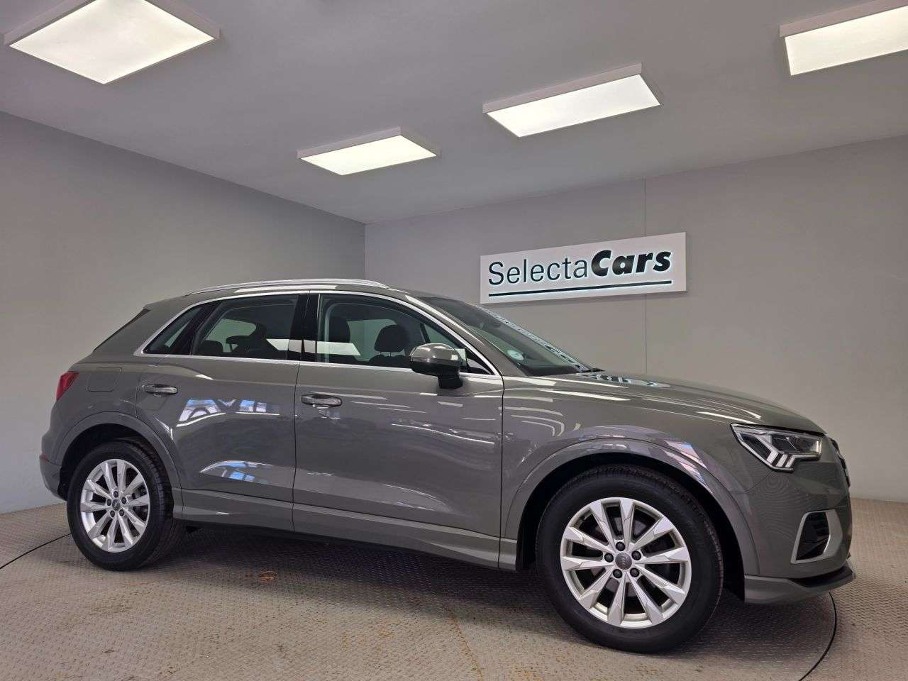 2019 AUDI Q3 2019 AUDI Q3