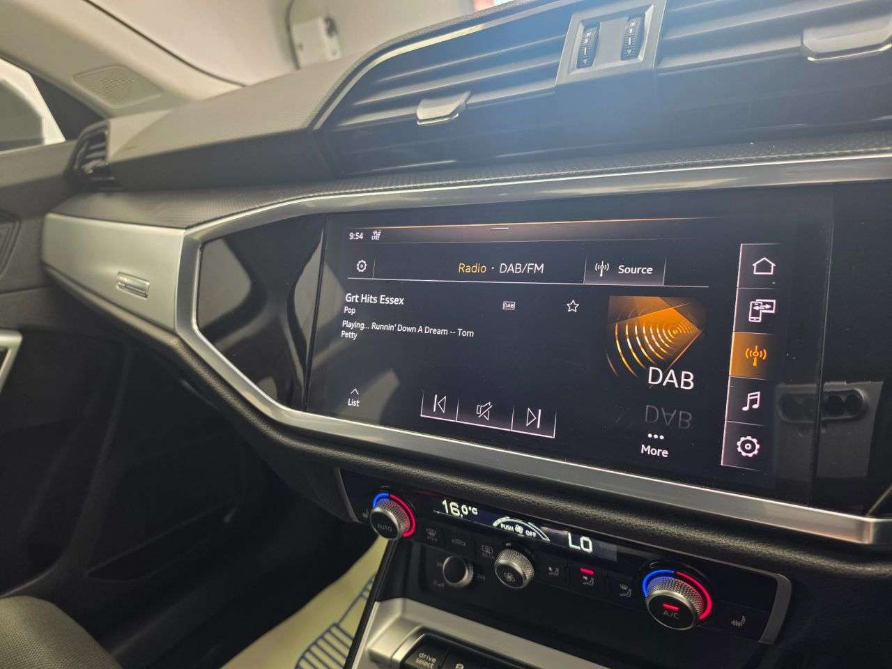 2019 AUDI Q3 2019 AUDI Q3