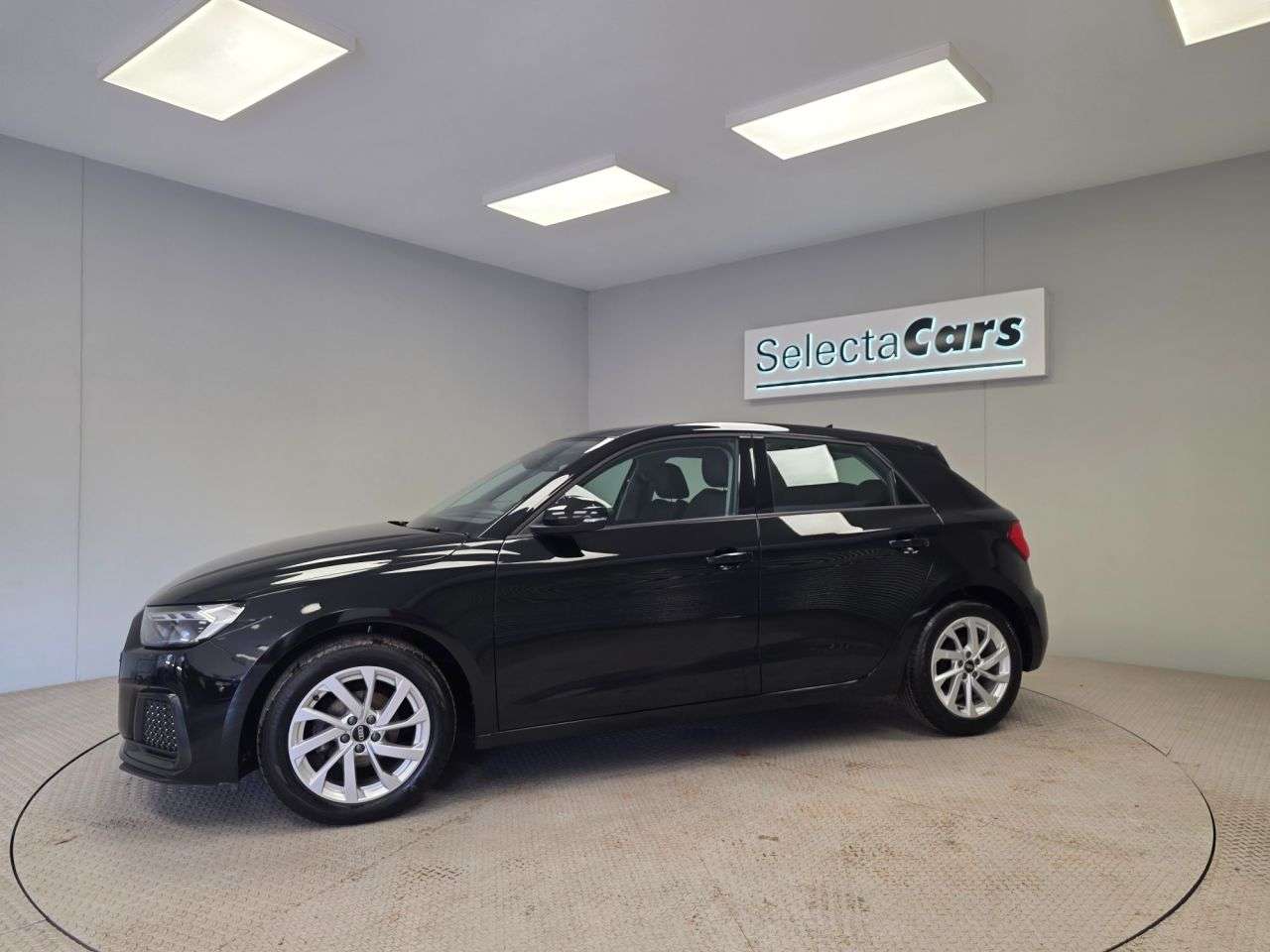 2022 AUDI A1 2022 AUDI A1