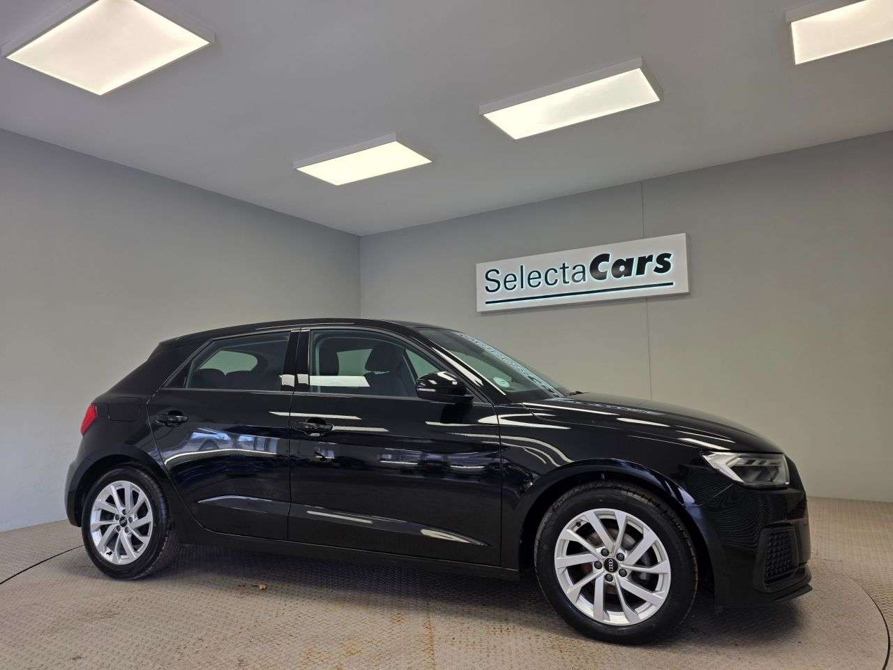 2022 AUDI A1 2022 AUDI A1