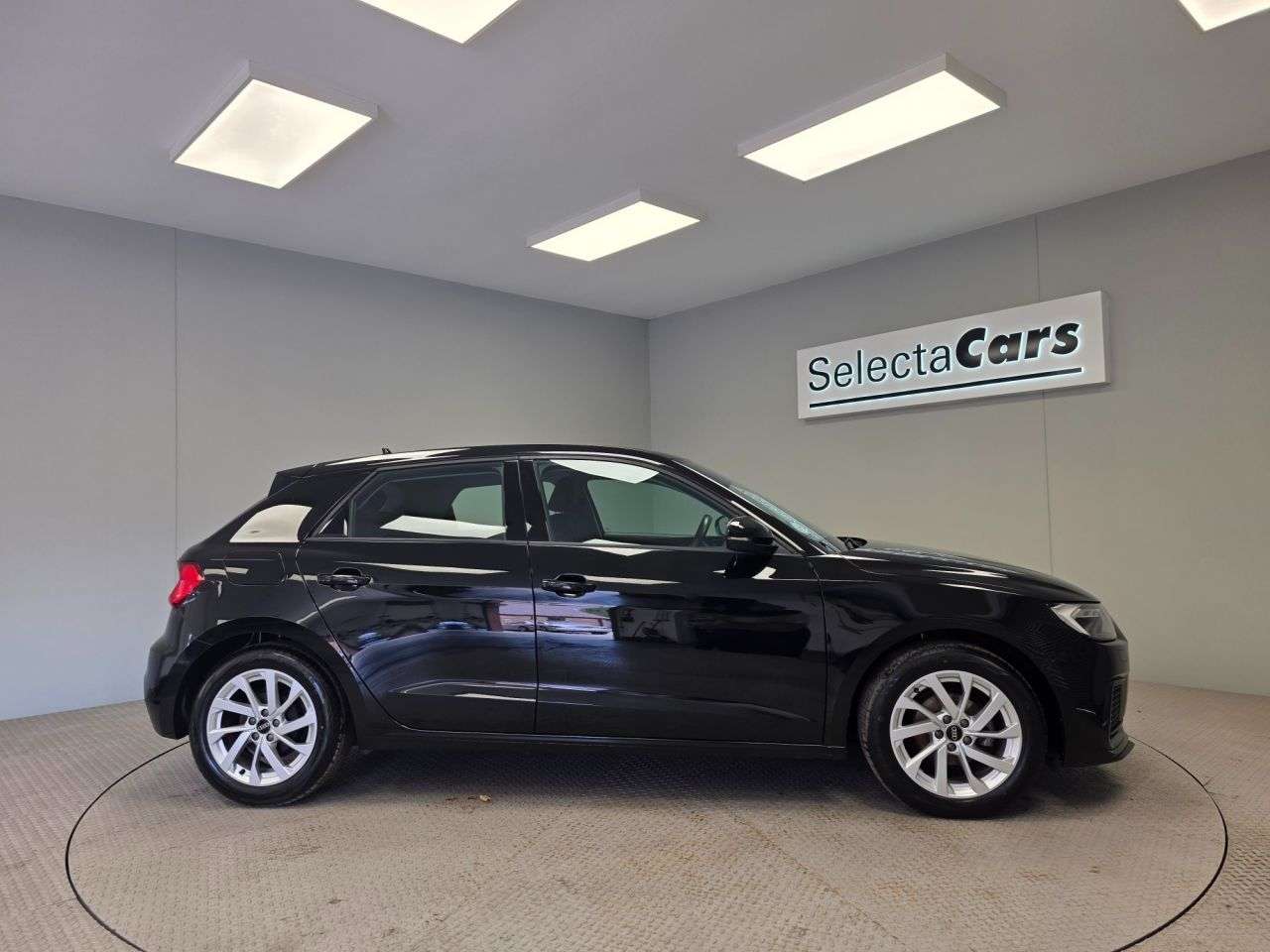 2022 AUDI A1 2022 AUDI A1