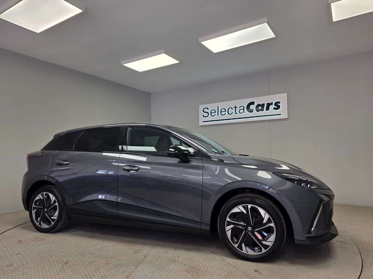 A 2023 MG 1100 64kWh Trophy Long Range Hatchback 5dr Electric Auto (203 ps) A 2023 MG 1100 64kWh Trophy Long Range Hatchback 5dr Electric Auto (203 ps)