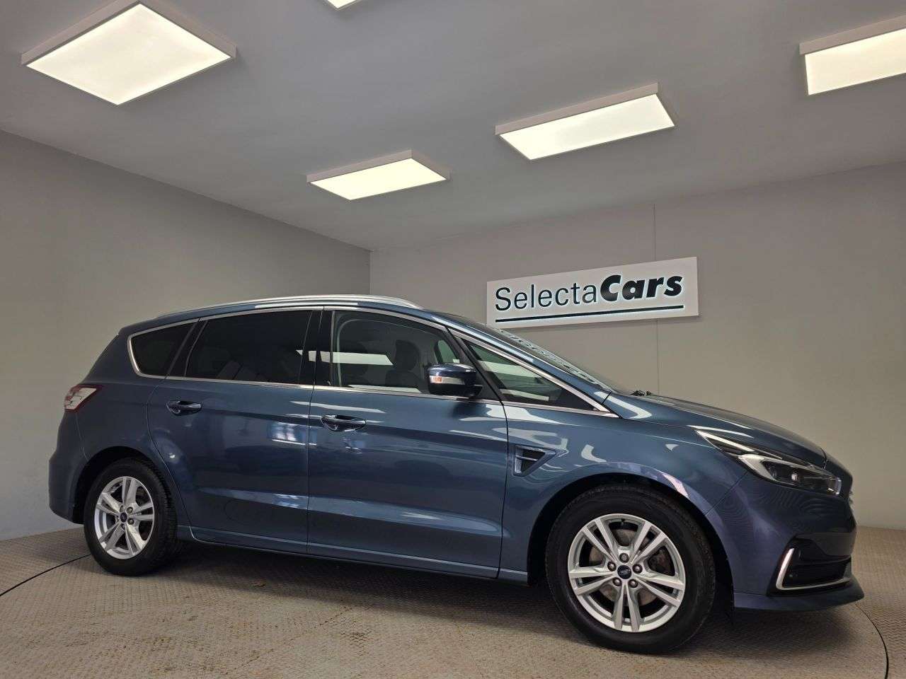 A 2022 FORD S-MAX 2.0 EcoBlue Titanium MPV 5dr Diesel Auto Euro 6 (s/s) (150 ps) A 2022 FORD S-MAX 2.0 EcoBlue Titanium MPV 5dr Diesel Auto Euro 6 (s/s) (150 ps)
