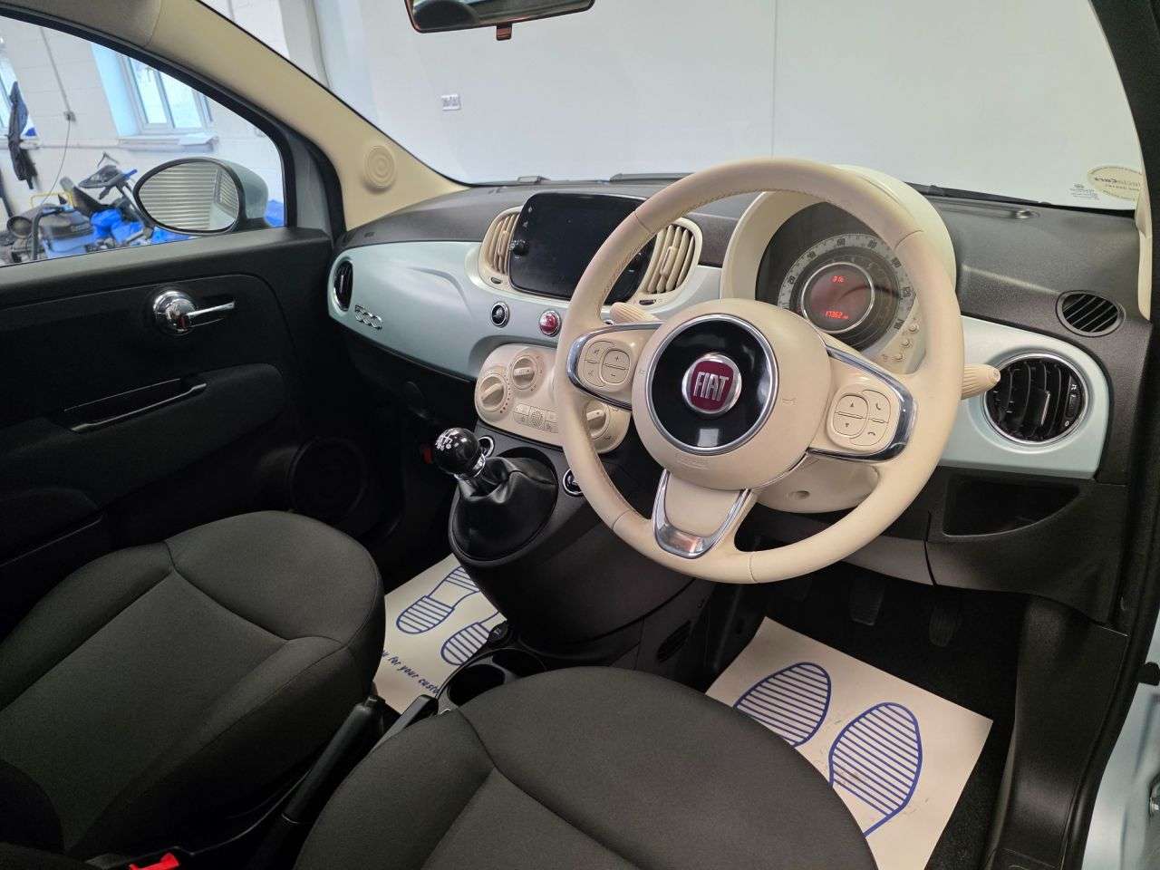 2023 FIAT 500 2023 FIAT 500