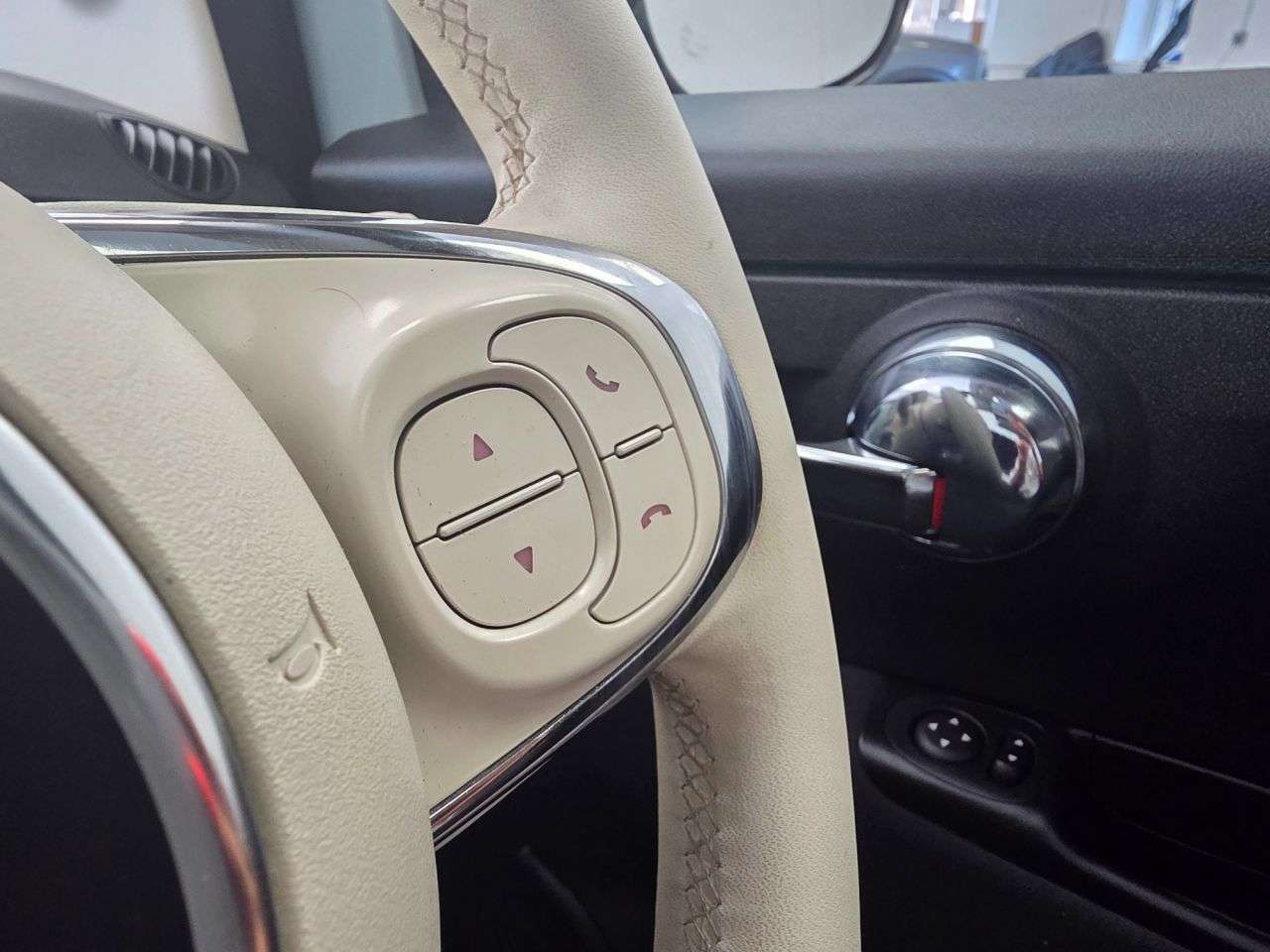 2023 FIAT 500 2023 FIAT 500