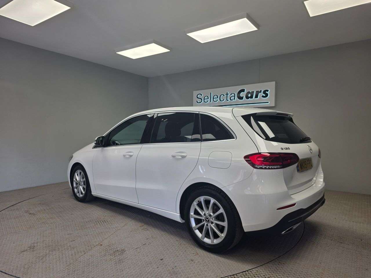 A 2019 MERCEDES-BENZ B CLASS 1.3 B180 Sport MPV 5dr Petrol 7G-DCT Euro 6 (s/s) (136 ps) A 2019 MERCEDES-BENZ B CLASS 1.3 B180 Sport MPV 5dr Petrol 7G-DCT Euro 6 (s/s) (136 ps)